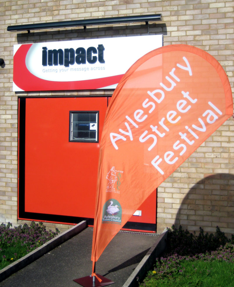 Teardrop Flag With Weighted Base Branded External Internal Outdoor Indoor Event Exhibition - Impact Signs