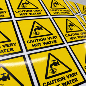 Hot_water_warning_labels